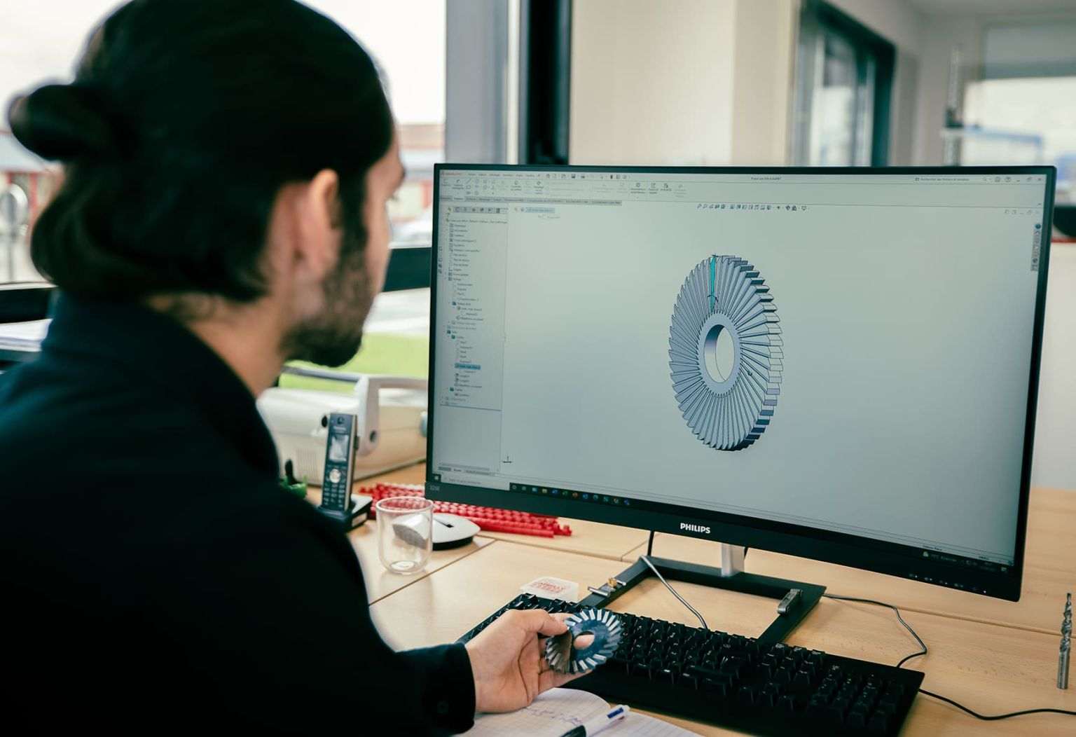 PRACARTIS Groupe - CARBILLY Solutions de Coupe de Haute Précision